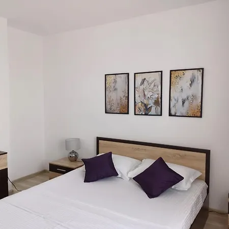 Apartament Tomis Ii *