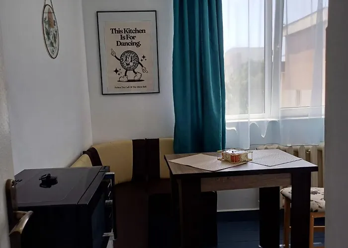 Apartament Tomis Ii 아파트 콘스탄차